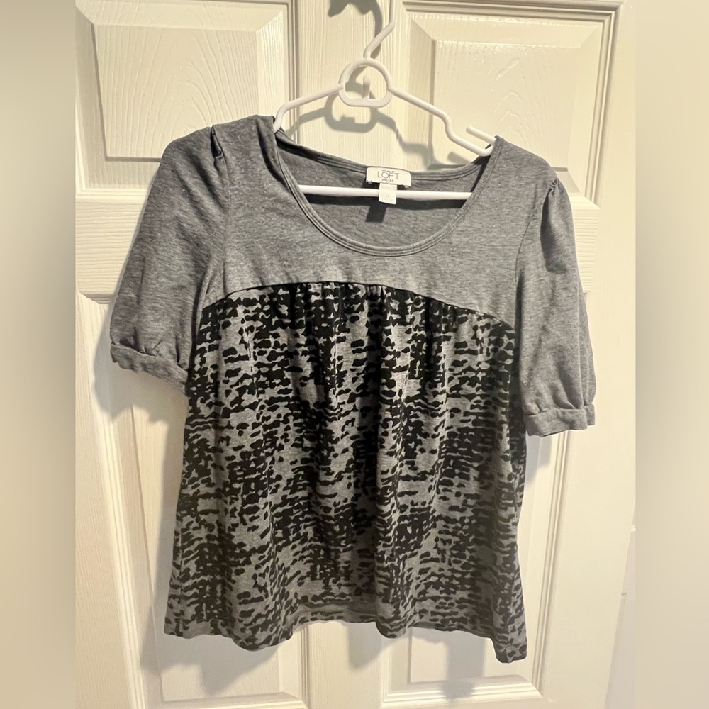 Ann Taylor LOFT black and grey top